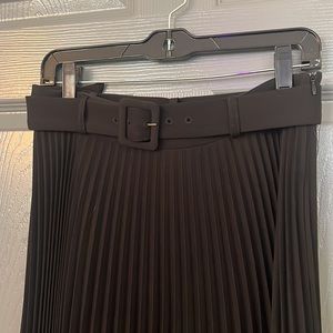 Zara black size M pleated knee length skirt